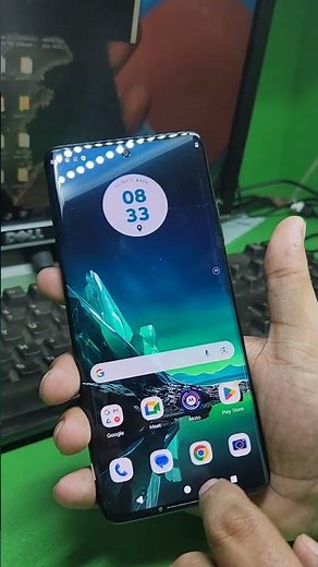 This Motorola Edge 40 Neo Will SHOCK You 😱 | Best Phone in 2025?