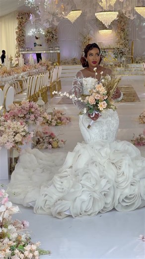 A Dynavence Bride. A Dynavence dress. Custom made for Sandra