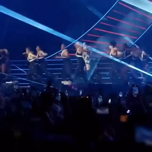 5.3K views · 801 reactions | L I S A drop your fucking money at Coachella omgg  #Lisa | L I S A | Facebook