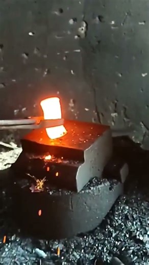 mini hammer forging process #forgedfromiron #handmade #machine #welding #copper #forging #december4