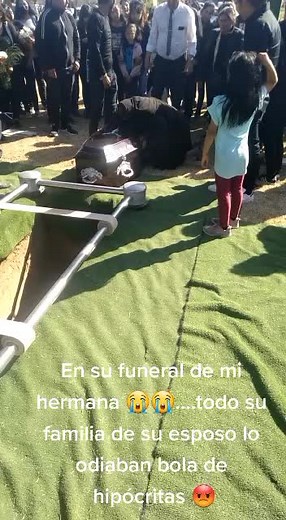 Videos de Normita Calvimontes (@normitacalvimontes) con “Funeral - Cami”