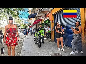 Medellín Walking Tour 2025: El Centro, La Veracruz & Plaza Botero [4K]
