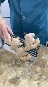 Ginger cutting skill. Chinese way. #facebookreels #chinesecutting #facebookviral | knife Chinese skill