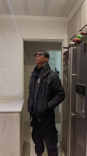 Stylish Kitchen Outfit Inspiration for Home Cooking