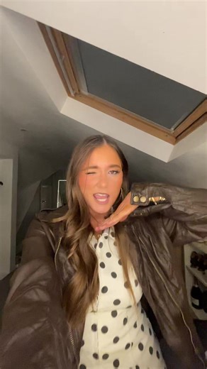 Never too late for a Tik Tok (grib I’m on my way🏃‍♀️) #out #fyp