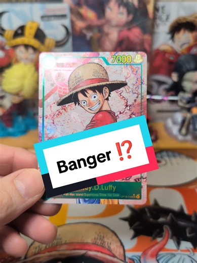 DOUBLE TROUBLE! 👒👑 The King of Pirates in all his glory. 🏴‍☠️ OP-13 blessed us with two masterpieces: The Regular Secret Rare vs The Alternative Art. Seeing them side by side is just satisfying. The texture on the Alt Art is insane, but the colors on the regular one pop so hard! Which version takes the crown? Left or Right? 👇 #onepiece #optcg #onepiececards #tcg #tcgcollector