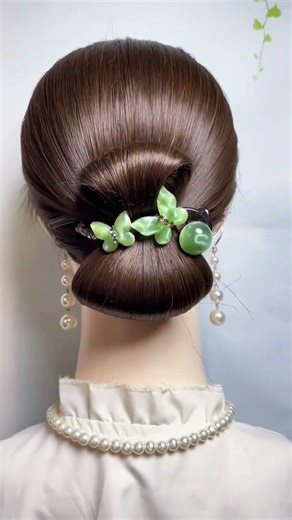 5 Spring Hairstyles to Look Younger Instantly