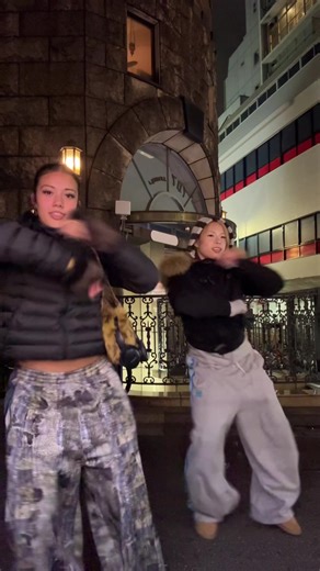 Dance Trends Inspired by Japan - Twin Expressions