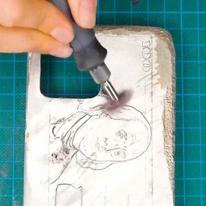 Eine einzigartige Handyhülle mit einem 100-Dollar-Schein gestalten! | 5-Minuten Tricks
