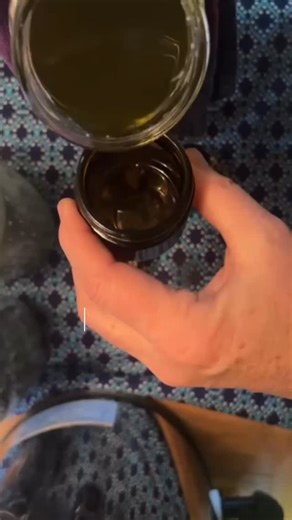 Comfrey has been used for generations to support skin repair, sore muscles, and overworked joints. 🌿 In this video, I’m showing how I turn dried comfrey into a simple, nourishing salve one of my favorite ways to use this powerful plant topically. | Organic Electroculture