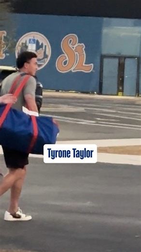 Spring has officially sprung 👀 The Mets have arrived in full force to Port St. Lucie for spring training! ☀️ | SNY