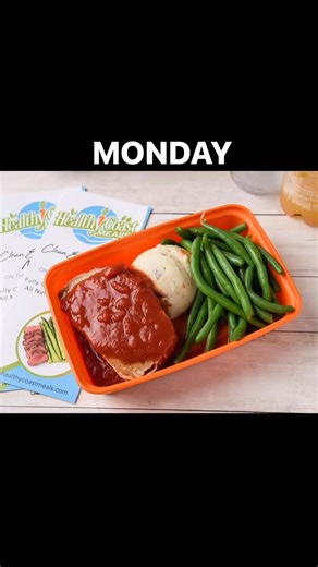 Delicious, healthy, stress-free meals for every day of the week!! 🗓️✅ With @healthycoastmeals achieving a healthier you has never been easier! 💪 #noexcuses Stop by one of our #grabngo locations today and choose from over 15 meal options‼️ #mealprep #food #fit #fresh #healthyeating #easymeals #eat #variety #fortwaltonbeach #destin #florida | Healthy Coast Meals