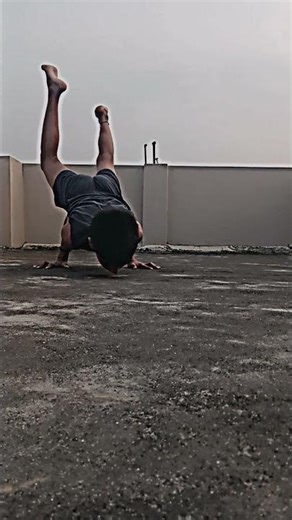 frog stand to elbow liver ✅#calisthenics #excercise #calisthenicsworkout#viral #shorts #trending