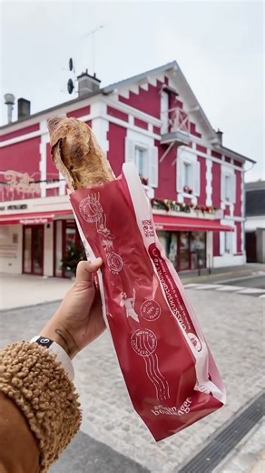 Citlalli Vasquez Martinez on Instagram: "Vine a trabajar como repostera a Francia y he sido la más feliz #vvt #mexicana #francia #repostera Documentos para la solicitud de la Visa Vacances Travail Francia* 1. Formulario de solicitud con firma y fecha 2. Recibo France Visas 3. Dos fotografías tipo pasaporte (ver p. 10) 4. Pasaporte (original + copia de la primera página) 5. Copia de los sellos y visas del pasaporte (si los hay) 6. Carta de no antecedentes penales federal 7.Boleto de avión ida y v