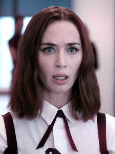 the devil wears prada trailer 2. ac:@idvaudios scp: Mine #annehathaway #tribyae #thedevilwearsprada #mirandapriestly #thedevilwearsprada2