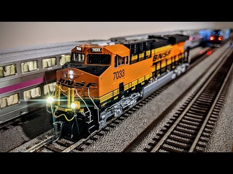 Testing HO MTH ES44AC SoundTraxx Decoder with Digitrax UT6D