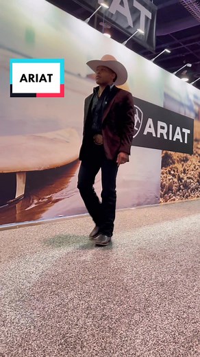 Stylish Cowboy Outfits | Ariat Partnership Recap