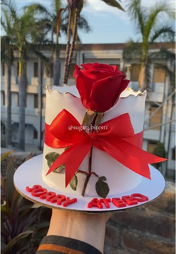 Order Custom Cakes Online for Special Occasions