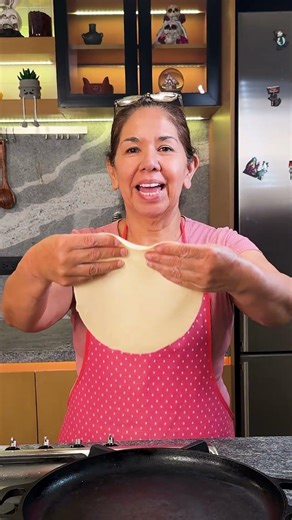 Enjoy a delicious burrito with these flour tortillas 🤩 #TuJefitaHenry