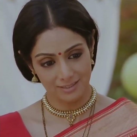 SRIDEVI_Mehdi Nebbou in English Vinglish movie 2012 #bollywood #oldisgold #oldmovies