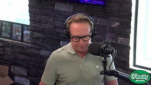 14K views · 154 reactions | Is there anything more #embarrassing than singing the wrong lyrics so confidently? 來 | Free Beer and Hot Wings | Facebook