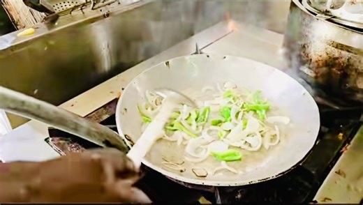 Delicious Goat Meat Lunch Experience at Dazaj