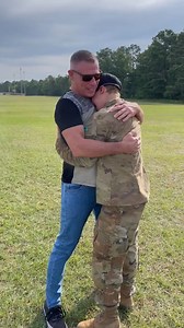 This dad is surprising his military daughter! 🪖 | Daily Mail Video