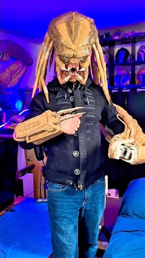 Cardboard Predator #predator #alien