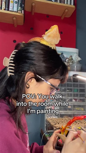 A Day with My Bearded Dragon: Painting and Pets