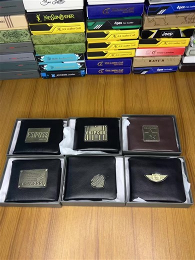 সেরা ব্র্যান্ডের ওয়ালেট অর্ডার করুন হোয়াটসঅ্যাপে