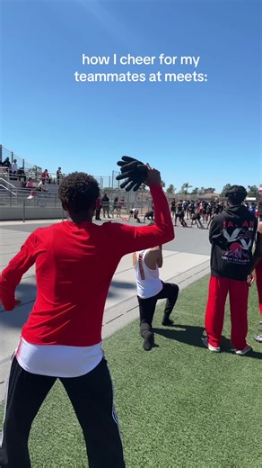 thenigerianking_ (@thenigerianking_) - Cheering for My Teammates at Track Meets