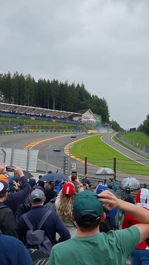FAN POV of HUGE Crash at Spa Francorchamps in Eau rouge | W Series
