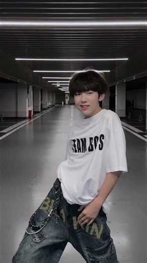 #开跳练习生 张嘉懿Austin #TEAMBOYS
