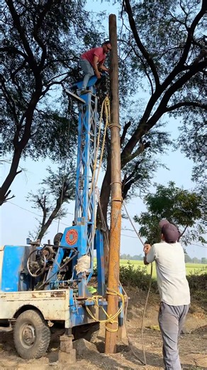 जान जोखिम में डालने वाला काम || 😳👻 #shorts #minivlog #youtubeshorts #viralshort #trendingvideo