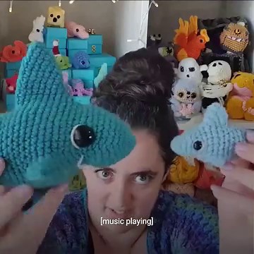 ComplicatedKnot's magic hands creating a baby shark out of nothing 🧶🪄 ✨ → yt.be/JisR8 | YouTube