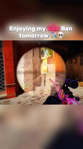 Anil nagar (dhakad) on Instagram: "1997년 개봉한 영화 Titanic은 잭과 로즈의 운명적인 사랑을 통해 비극 속에서도 오래 남는 감정의 깊이를 보여주는 작품입니다. 화려한 연출보다 인물의 감정에 더 집중한 제임스 카메론 감독의 스타일은 지금 다시 봐도 묘하게 가슴을 울리죠. 배가 침몰하는 장면이 아닌, 두 사람이 서로를 바라보던 순간들이 더 강하게 기억에 남는 영화이기도 합니다.이 감정을 완성해주는 곡이 바로 셀린 디온의 *“My Heart Will Go On”*입니다. 처음 들으면 잔잔한데, 어느 순간 자연스럽게 가슴이 벅차오르는 느낌을 줍니다. 특히 후반부의 고조되는 보컬은 영화 속 잭과 로즈의 마지막 장면과 겹쳐지면서 괜히 마음이 서늘해지기도 하고요. 많은 분들이 “이 노래가 나오면 왜 그 장면이 자동으로 떠오르는지 모르겠다”고 말하는데, 그만큼 영화와 음악이 자연스럽게 얽혀 있는 곡입니다.1998년 아카데미 주제가상을 비롯해 여러 상을 휩쓴 건