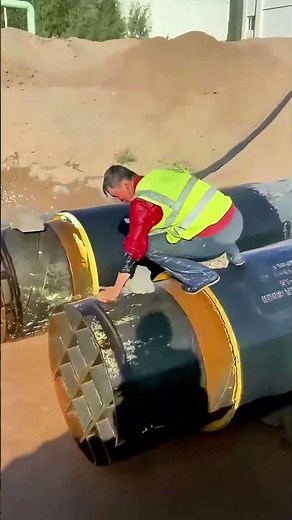 Burst Pipe Gushing Like a Fountain? He Fixes It Instantly with “DIY Hacks”!