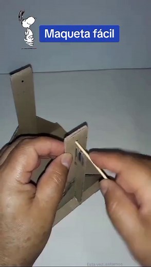 Cómo hacer una maqueta de pozo de agua con reciclaje