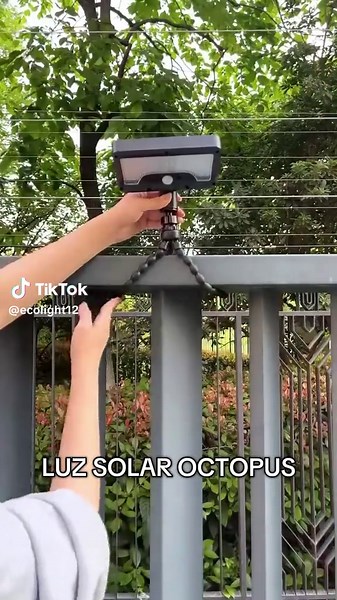 🦑 Octopus Solar Light: Versatile Lighting, Zero Bills! 🦑 92 super bright LEDs motion sensor, flexible as an octopus! ✅ 100% solar powered – no wires, no electricity costs ✅ Octopus-style flexible tripod: wrap, clamp, or stand anywhere (trees, fences, tents, walls) ✅ Motion sensor activation: auto-on when detected, auto-off for energy saving ✅ IP65 waterproof, perfect for camping, garden, patio, and emergency lighting ✅ 360° adjustable angle, light up any corner you want! #solarlight #SolarPowe