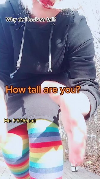 Like this is my first time cosplaying outside help-💀#toga #closetcosplay #togahimikocosplay