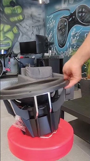 soundstream subwoofer t5 15" 1300.RMS