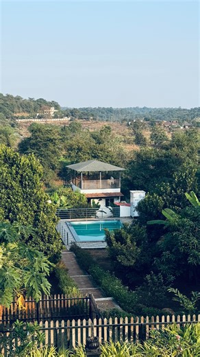 Vaibhavi Dalvi Travel | dine ✨🌍 on Instagram: "Shree Krishna Farm & Villa Book Your 2bhk villa featuring a private pool & everything you need for an unforgettable getaway✨ .River views and relaxation❤️ Booking number:8668546887 7020337562 **Pakage** Monday to Friday:-₹899 without Meal Saturday Sunday :- 1199 without Meal Monday to Friday :-1299 including meal (Veg/Nonveg) Saturday | Sunday:- 1799 including meal (Veg/Nonveg) ✨Villa Amenities & Features .🏠Accommodation: Spacious 2BHK Villa (AC b