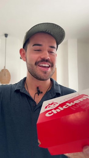 Trying jolibees fried chicken tiktok #jolibee #fastfood #asmr #foodtok #philippines