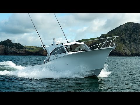 Makaira Boats Gen3 1000 | Our Biggest Trailer Boat (33ft) | Full Walkthrough