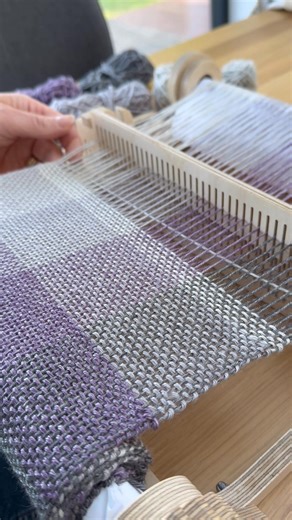 Weaving a scarf on a rigid heddle loom. Our weaving kits are available for UK delivery in our website shop https://www.tabbyandtweed.co.uk/shop-rigid-heddle-loom-kits-and-accessories and our TabbyandTweed Etsy shop for delivery to some other locations | TabbyandTweed