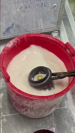 The Process of Making Gold Jewelry Using a Vacuum Jewelry Casting Machine