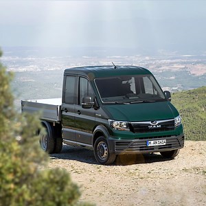 31K views · 660 reactions | Master every terrain with our MAN TGE.  While you are transporting heavy goods, the double cabin also offers space for all your favorite coworkers. Who do you take with you? | MAN Truck & Bus | Facebook