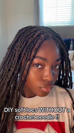 soft locs WITHOUT a crochet neddle ! #hairbraiding #diy #beauty #fyp #newcontent
