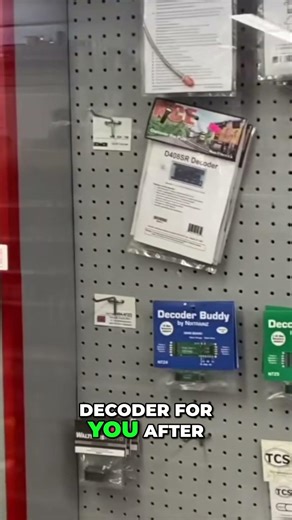 Elizabeth explains Model Train DCC Decoders #modeltrains #dcc #decoder #reeds-hobbies