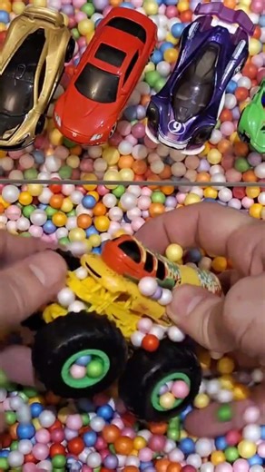🎁 Toy Car Surprise | What’s Inside? 🚗 #toys #toycars